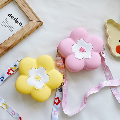 Ein guter Preis. Eltern-Kind-Botschafter-Tasche Silikon-Blumen-Kinder-Kreuzkörper-Tasche Make-up-Tasche Aufbewahrung Contianer Schul-Büro-Versorgung Geschenke Online