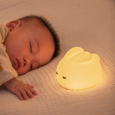 Hasen Nachtlicht für Kinder Lampen niedliche Lampe 16 Farben Klopfen Silikon Kinder Nachtlicht für Kinder Nachtlicht USB wiederaufladbar