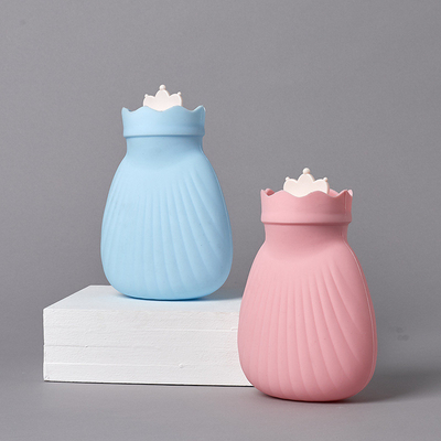 Ein guter Preis. BPA-freie Silikon-Wärmflasche 2L zur Gelenkschmerzlinderung Online