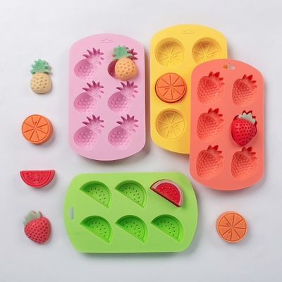Ein guter Preis. 4 Packung Fruchtförmige Silikonform Ananas Zitrone Wassermelone Erdbeere Schokolade Süßigkeiten Backform 3D Sommer Frucht Eisform Für DIY Gelee Fondant Seife Gummi Kuchen Cupcake Topper Dekoration Online
